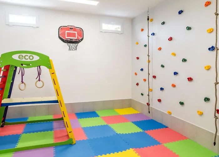 Villa Izola ヴィラ *