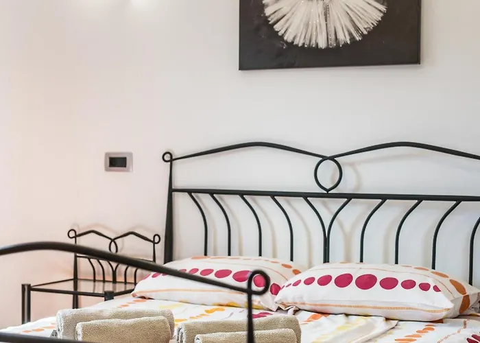 ヴィラ Villa Izola