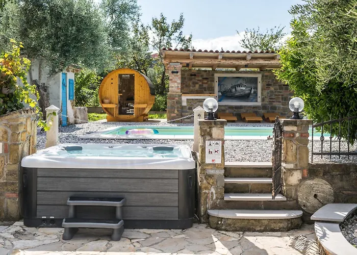 Villa Izola ヴィラ イゾラ