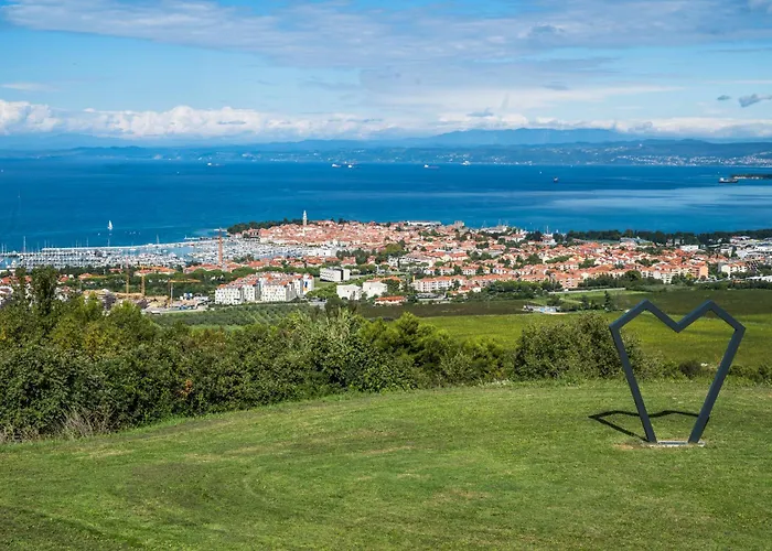 Villa Izola ヴィラ イゾラ